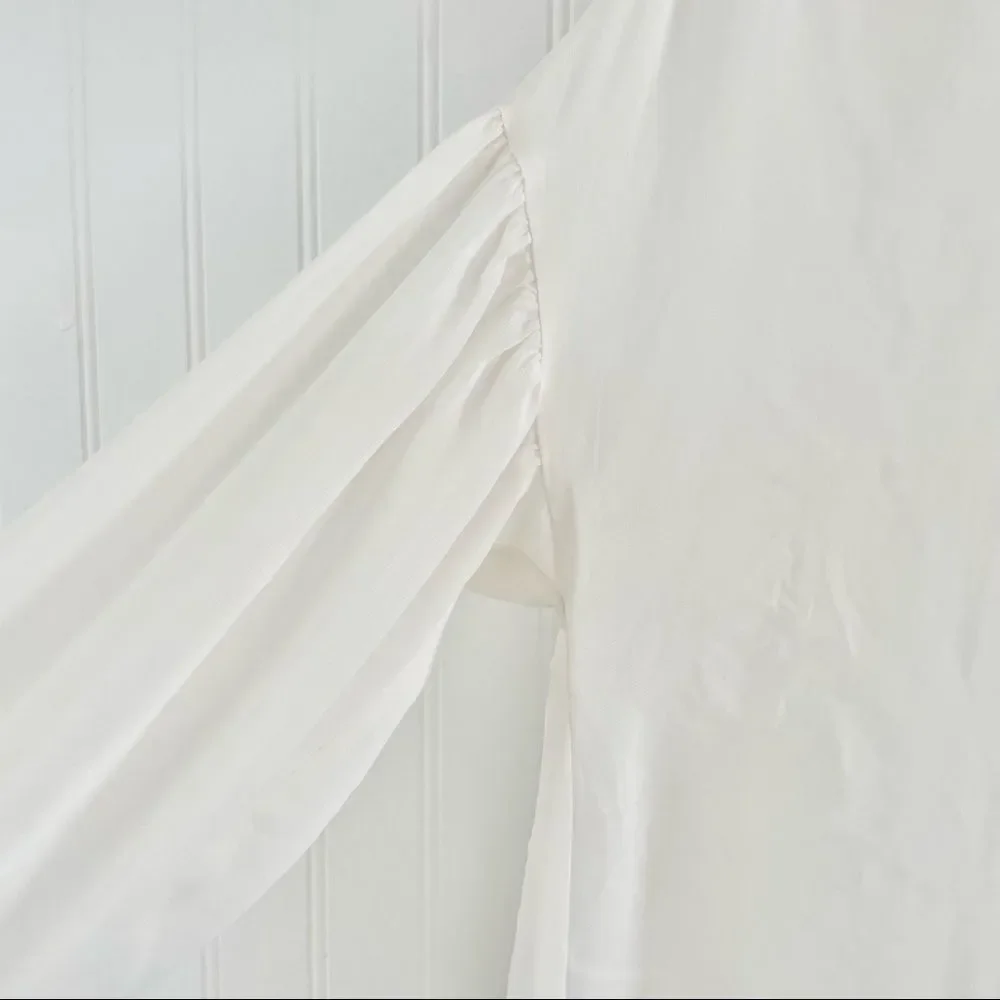 𝅺EXPRESS Sheer Hi Lo Button Down Pleated Tunic Blouse Size Small - Picture 4 of 7